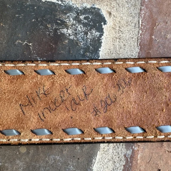 Tooled leather belt with acorns & leaves design and “MIKE” on back - Picture 12 of 12